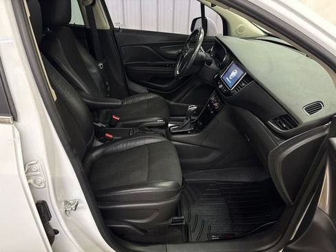 Used 2017 Buick Encore Preferred AWD/4WD image 27
