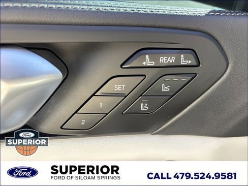 Used 2023 BMW X7 xDrive40i w/ Executive Package image 30