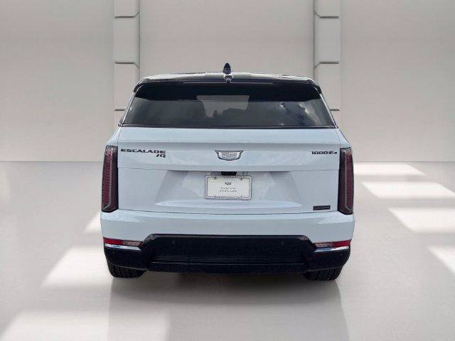 New 2026 Cadillac Escalade IQ Sport 1 w/ LPO, ONYX Package AWD/4WD image 4