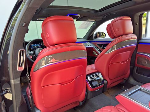 Used 2023 Mercedes-Benz S 580 4MATIC Sedan image 44