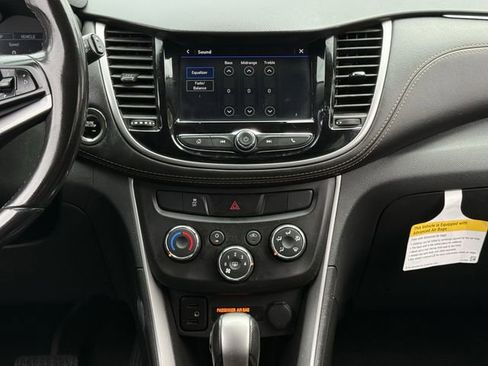 Used 2022 Chevrolet Trax LT w/ Driver Confidence Package AWD/4WD image 15