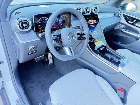 New 2026 Mercedes-Benz GLC 300 image 9