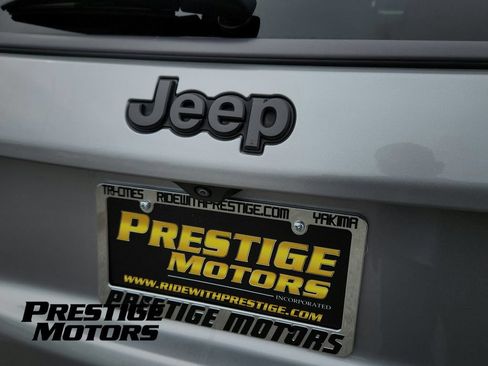 Used 2022 Jeep Compass High Altitude AWD/4WD image 12