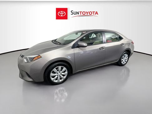 Used 2016 Toyota Corolla LE FWD image 9