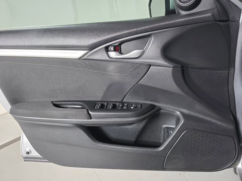 Used 2020 Honda Civic EX image 31