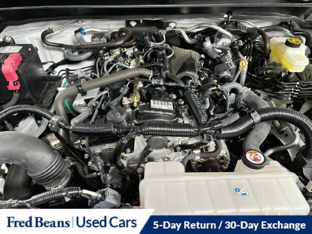 Used 2025 Toyota Tacoma SR5 AWD/4WD image 38