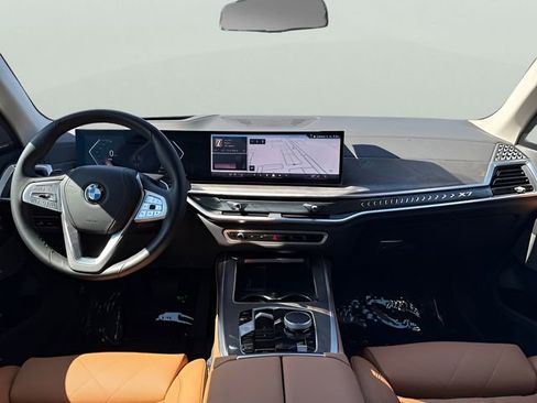 Certified 2026 BMW X7 xDrive40i AWD/4WD image 12