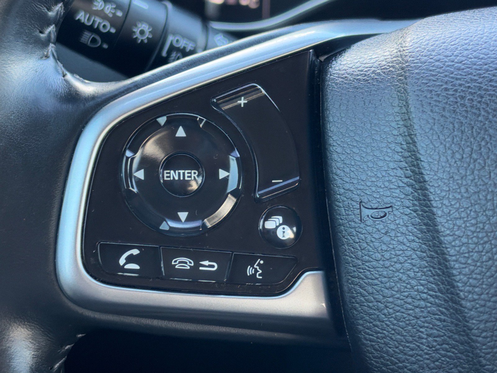 Used 2021 Honda CR-V Touring image 14