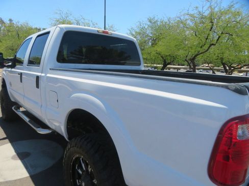 Used 2011 Ford F250 XLT w/ XLT Interior Pkg AWD/4WD image 7