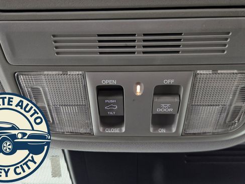 Used 2019 Honda CR-V EX image 25