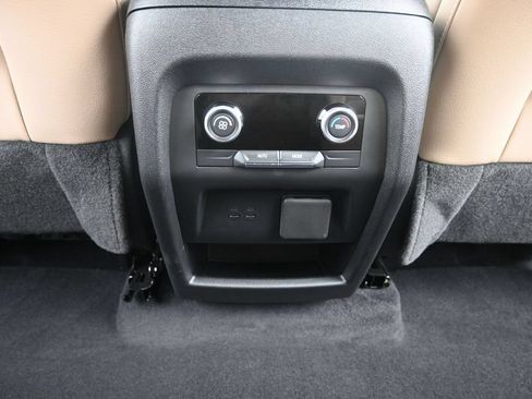 Used 2026 Buick Enclave Preferred w/ Power Package FWD image 35