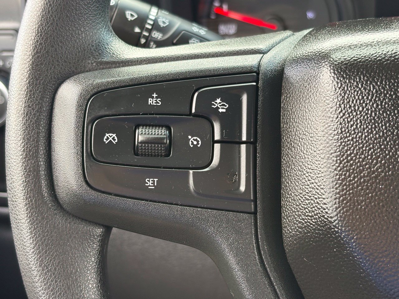 Used 2026 Chevrolet Silverado 1500 Custom RWD image 31