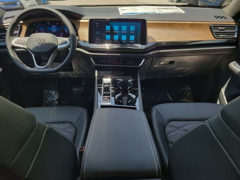 New 2026 Volkswagen Atlas SE FWD image 12