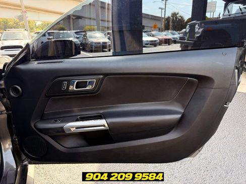 Used 2017 Ford Mustang GT RWD image 20