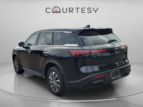 Certified 2025 INFINITI QX60 Pure image 2