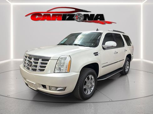 Used 2007 Cadillac Escalade AWD w/ Climate Package image 8