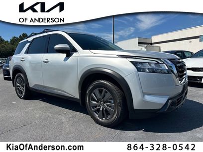Used 2022 Nissan Pathfinder SV