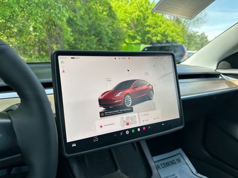 Used 2023 Tesla Model 3 Standard Range RWD image 27