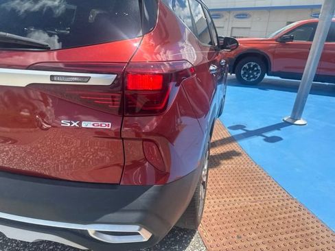 Used 2021 Kia Seltos SX AWD/4WD image 28