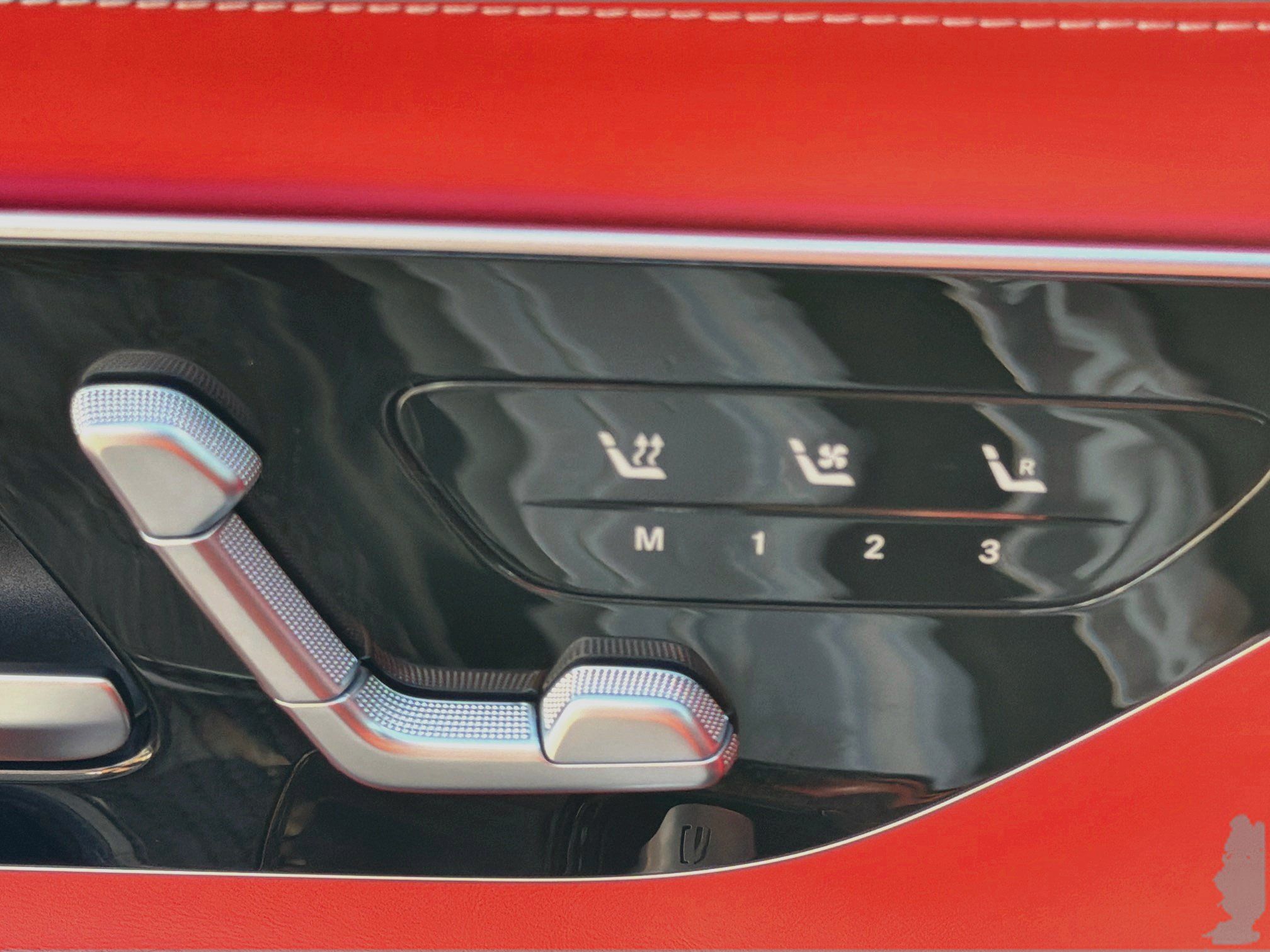 Used 2025 Mercedes-Benz AMG GT 63 image 24