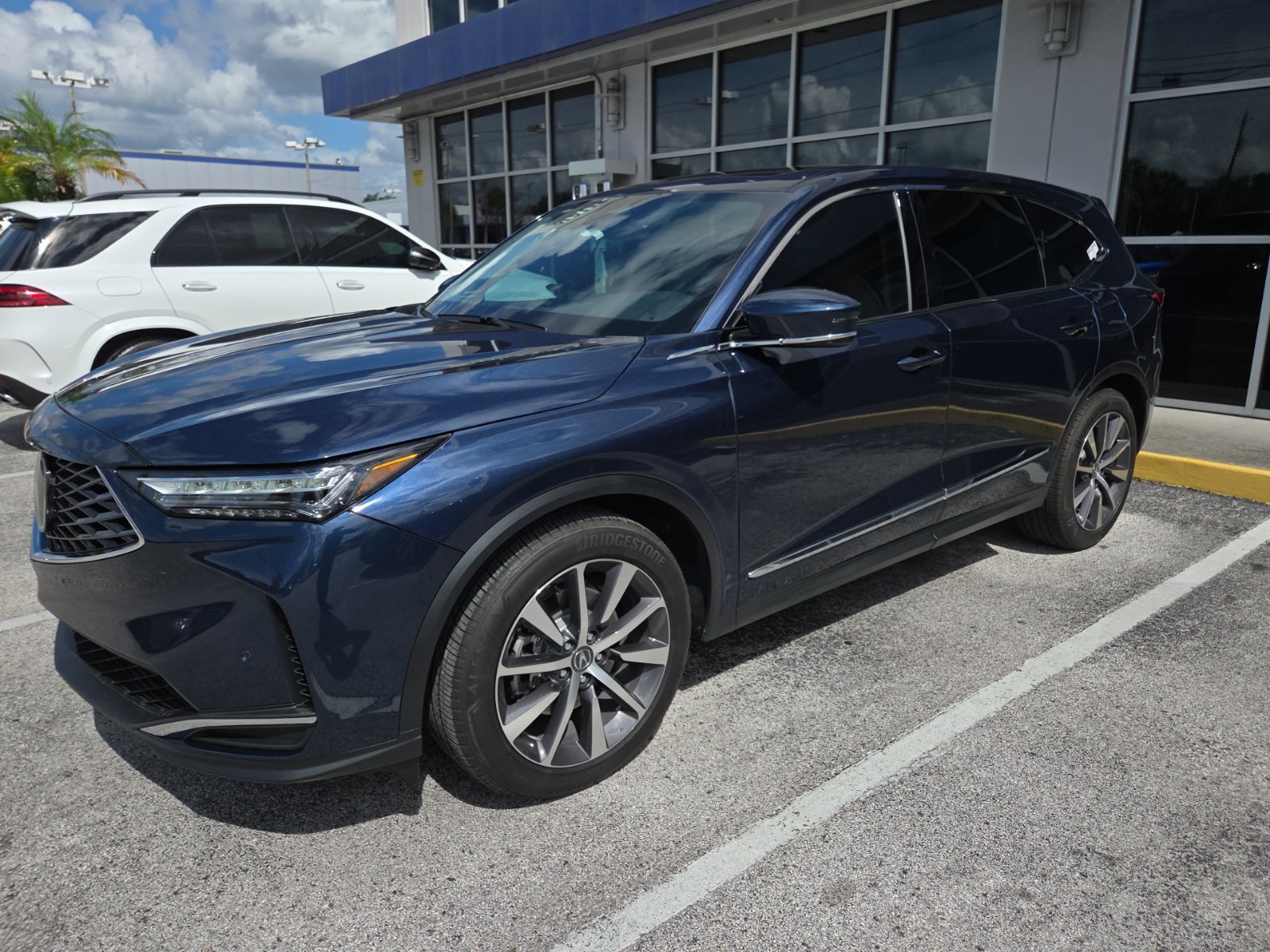 Used 2026 Acura MDX w/ Technology Package FWD image 9
