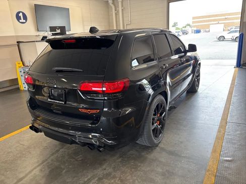 Used 2018 Jeep Grand Cherokee Trackhawk AWD/4WD image 2