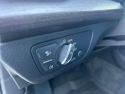 Used 2023 Audi Q5 2.0T Premium w/ Convenience Package image 55