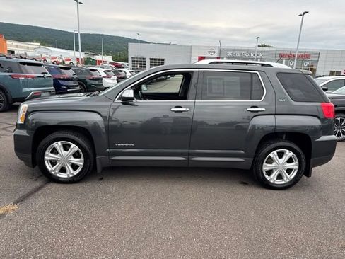 Used 2017 GMC Terrain SLT w/ Open Road Package AWD/4WD image 8