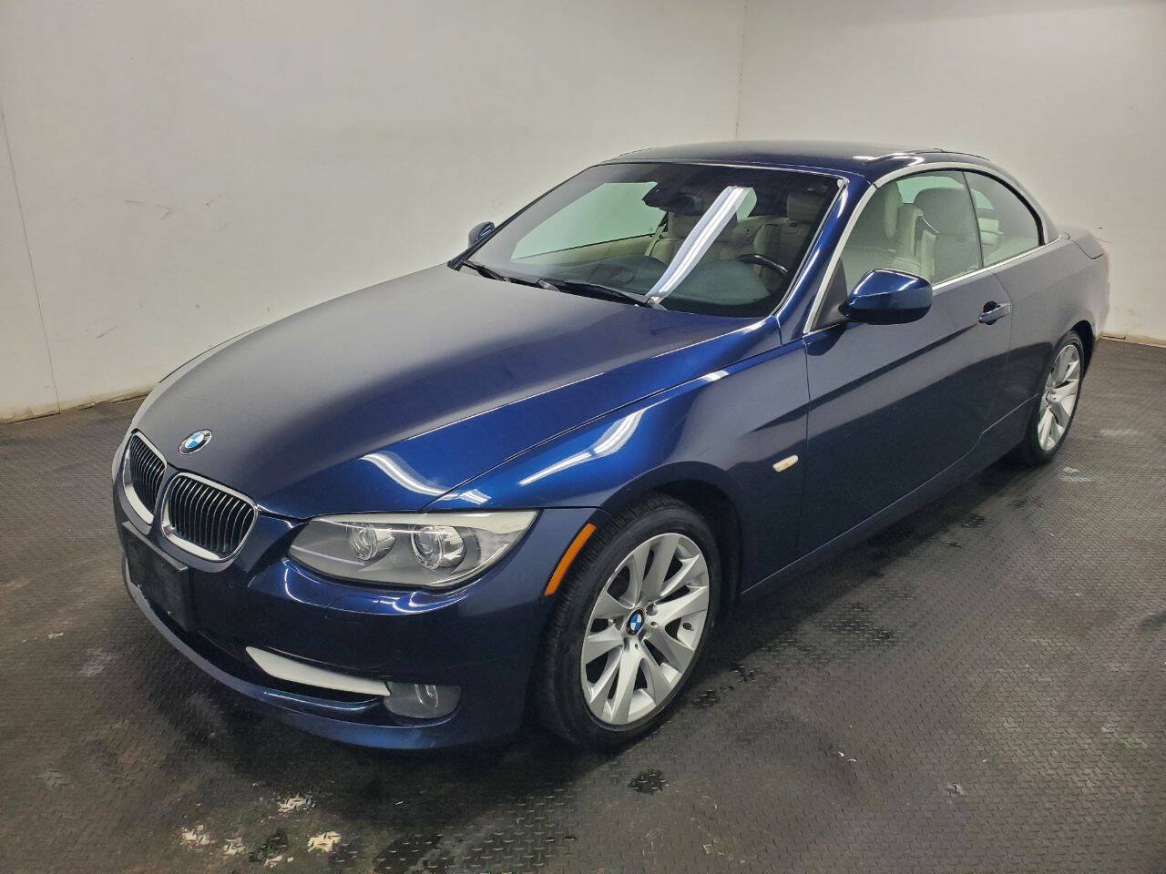 Used 2012 BMW 328i Convertible w/ Premium Pkg RWD image 1