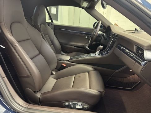 Used 2016 Porsche 911 Carrera GTS image 32