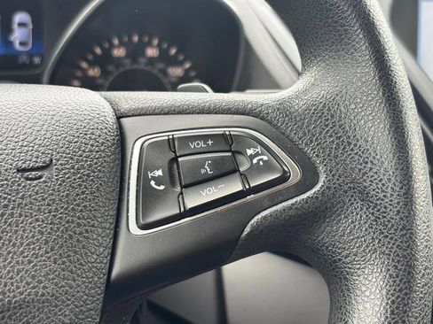 Used 2017 Ford Escape SE w/ Equipment Group 201A AWD/4WD image 21