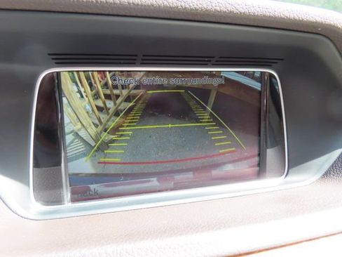 Used 2014 Mercedes-Benz E 350 4MATIC Sedan image 22