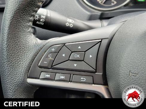 Used 2019 Nissan Rogue SV FWD image 29