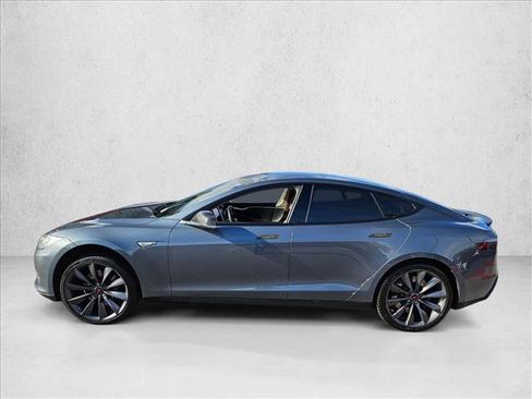 Used 2013 Tesla Model S Performance image 9