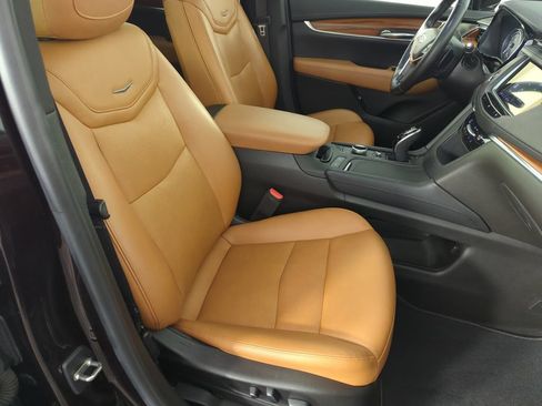 Used 2021 Cadillac XT5 Premium Luxury FWD image 38