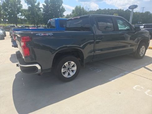 Used 2025 Chevrolet Silverado 1500 LT AWD/4WD image 15