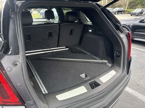 Used 2025 Cadillac XT5 Premium Luxury image 12