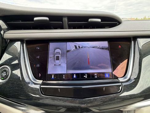 Used 2022 Cadillac XT6 Premium Luxury w/ Technology Package AWD/4WD image 15
