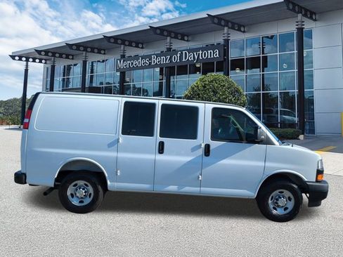 Used 2025 Chevrolet Express 2500 w/ Driver Convenience Package image 3