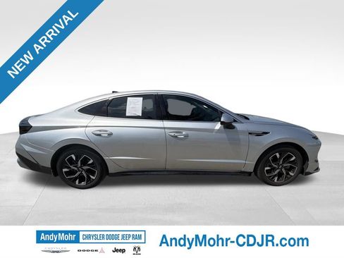 Used 2025 Hyundai Sonata SEL AWD/4WD image 8