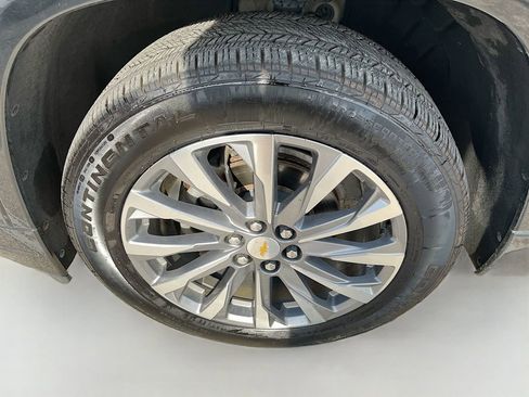 Used 2023 Chevrolet Traverse Premier w/ LPO, Floor Liner Package AWD/4WD image 35