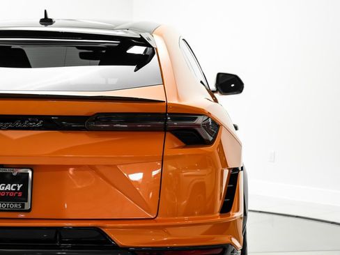Used 2023 Lamborghini Urus Performante AWD/4WD image 53