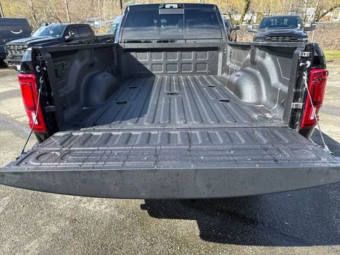 New 2026 RAM 3500 Big Horn AWD/4WD image 12