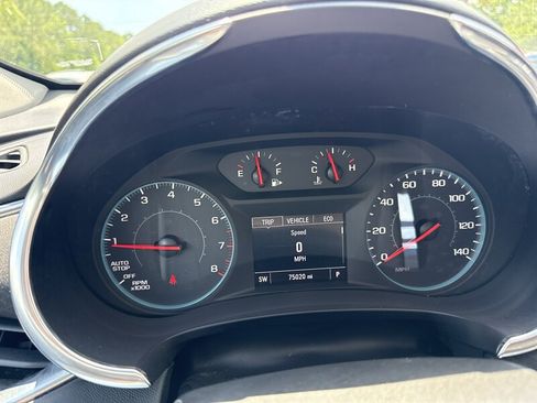 Used 2020 Chevrolet Malibu LT FWD image 9