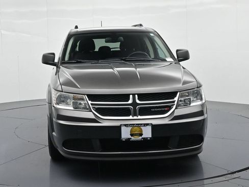 Used 2020 Dodge Journey SE FWD image 3