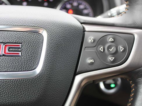 Used 2022 GMC Terrain AT4 image 18