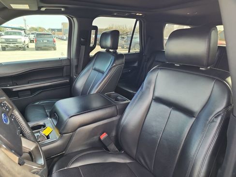 Used 2020 Ford Expedition XLT w/ Equipment Group 202A image 11