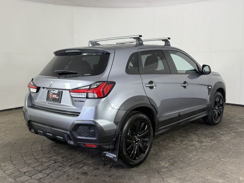 Used 2025 Mitsubishi Outlander Sport AWD image 9