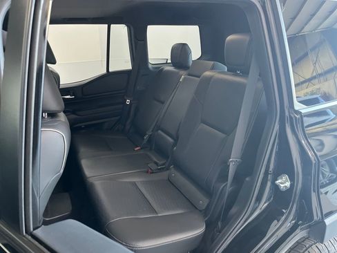 Used 2024 Toyota Land Cruiser image 19