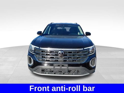 Used 2025 Volkswagen Atlas SE image 21